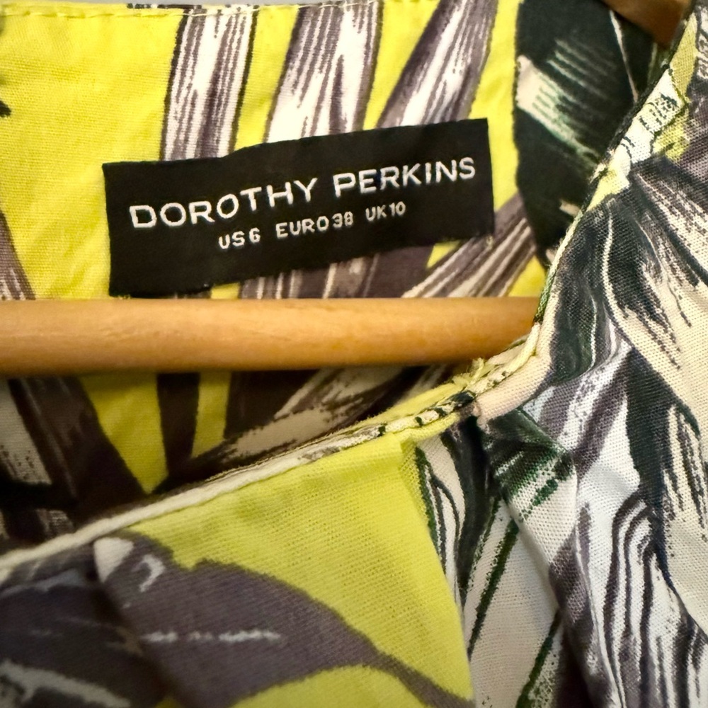 Dorothy Perkins Sleeveless Yellow Tropical Print Tank Top Bright Vacation Resort - Picture 4 of 8